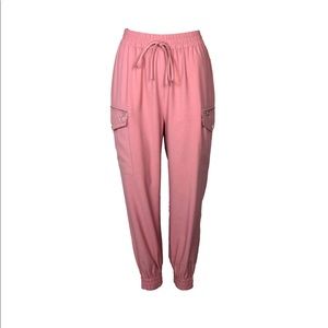 Women’s joggers with zippers on side pocket